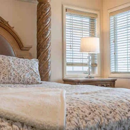Willa 2500 Sq House In Springbank Hill Bl 261818 Calgary Zewnętrze zdjęcie