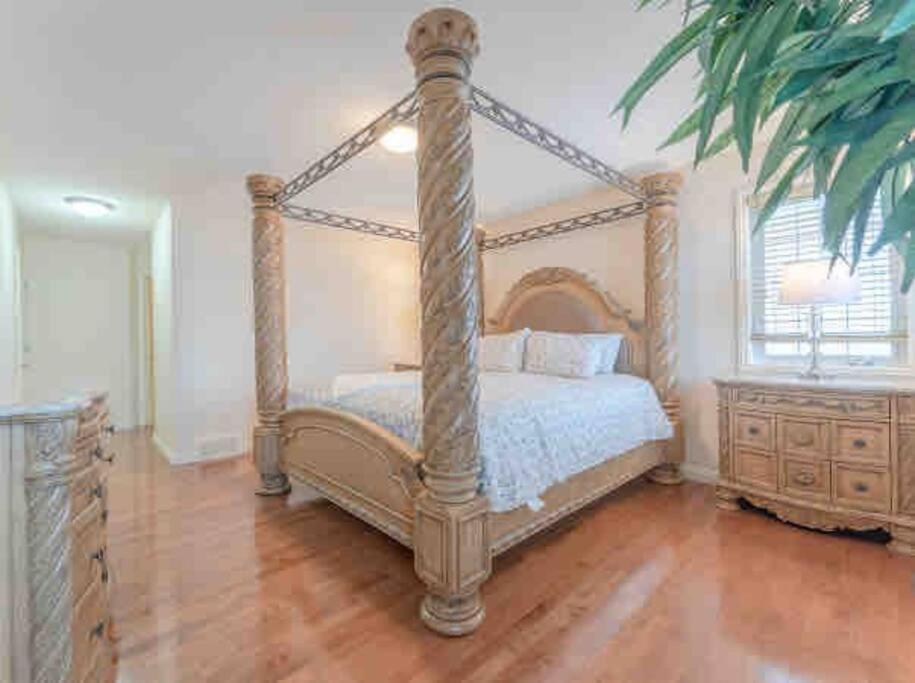 Willa 2500 Sq House In Springbank Hill Bl 261818 Calgary Zewnętrze zdjęcie