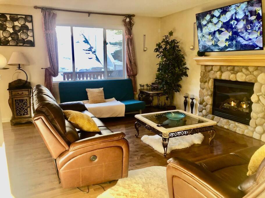 Willa 2500 Sq House In Springbank Hill Bl 261818 Calgary Zewnętrze zdjęcie