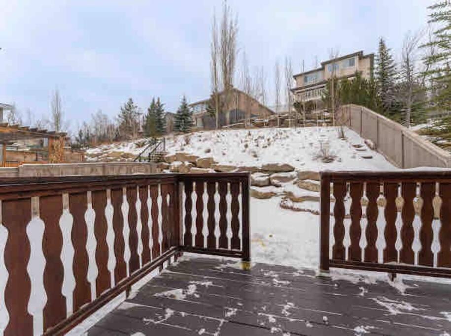 Willa 2500 Sq House In Springbank Hill Bl 261818 Calgary Zewnętrze zdjęcie