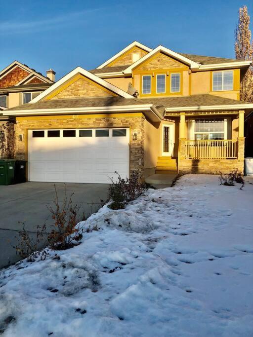 Willa 2500 Sq House In Springbank Hill Bl 261818 Calgary Zewnętrze zdjęcie