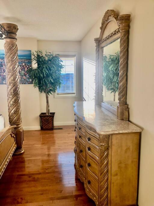 Willa 2500 Sq House In Springbank Hill Bl 261818 Calgary Zewnętrze zdjęcie