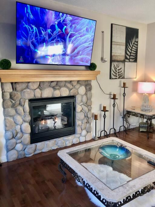 Willa 2500 Sq House In Springbank Hill Bl 261818 Calgary Zewnętrze zdjęcie