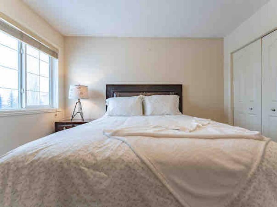 Willa 2500 Sq House In Springbank Hill Bl 261818 Calgary Zewnętrze zdjęcie