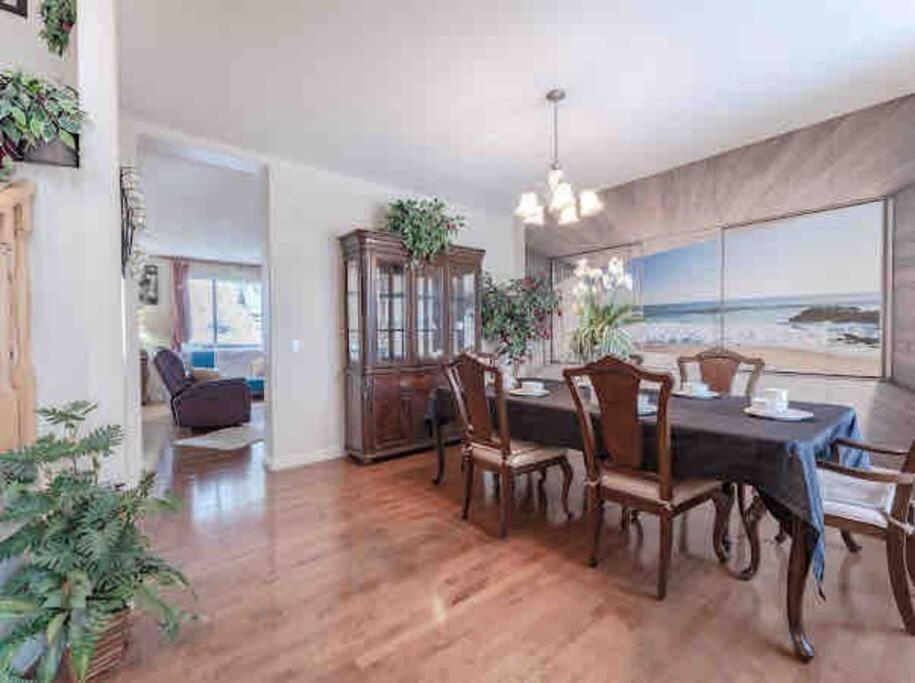 Willa 2500 Sq House In Springbank Hill Bl 261818 Calgary Zewnętrze zdjęcie